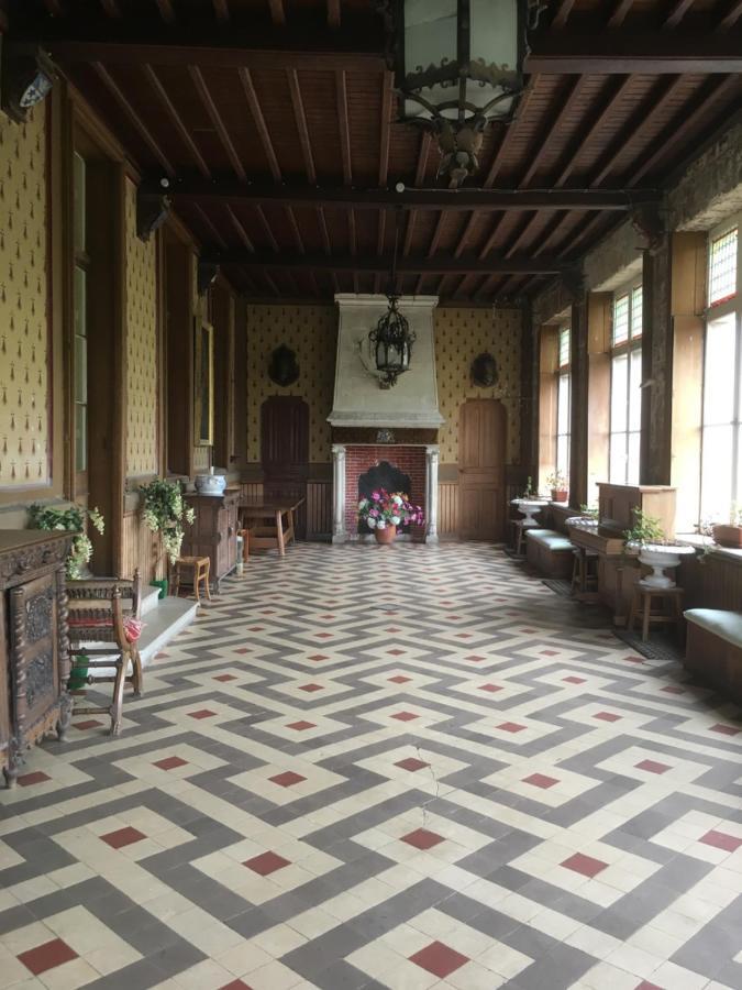 Château de Villers-Châtel Extérieur photo