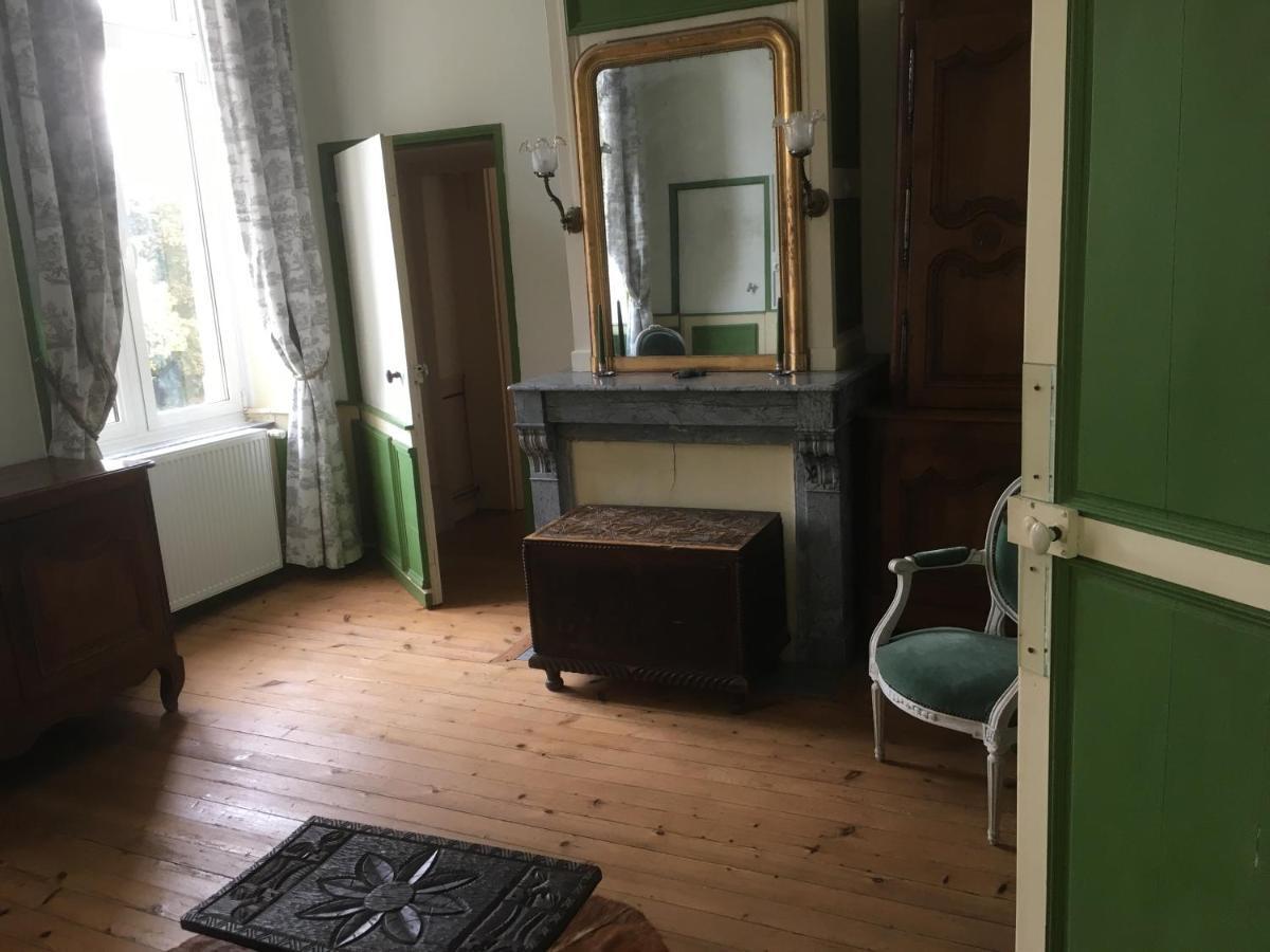 Château de Villers-Châtel Extérieur photo